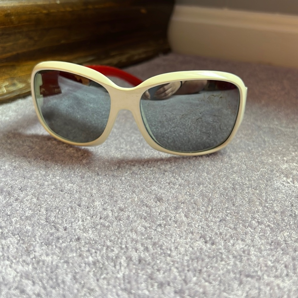 Minnie Mouse Sunglasses
